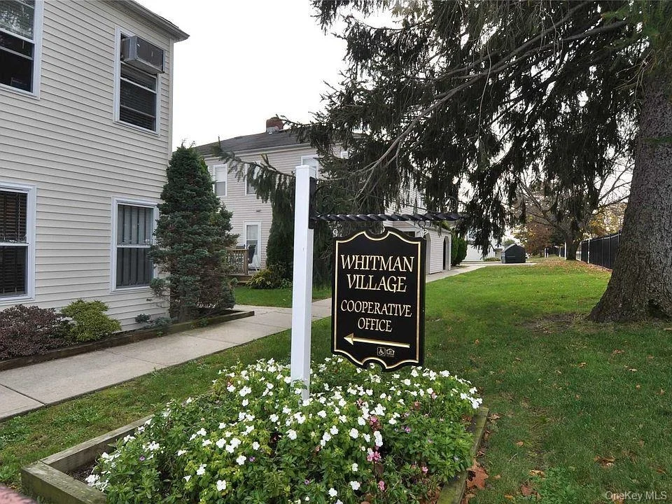 Unit for sale at 270 Lowndes Avenue, Huntington, NY 11746