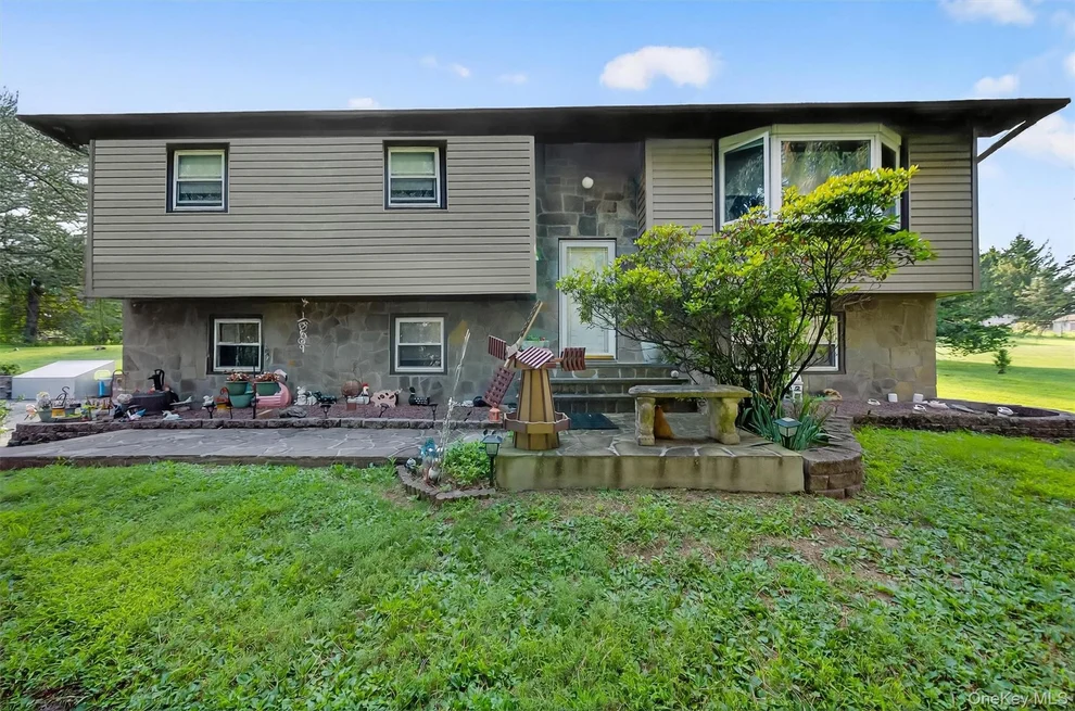 Unit for sale at 29 Beverly Drive, Warwick (Town), NY 10990