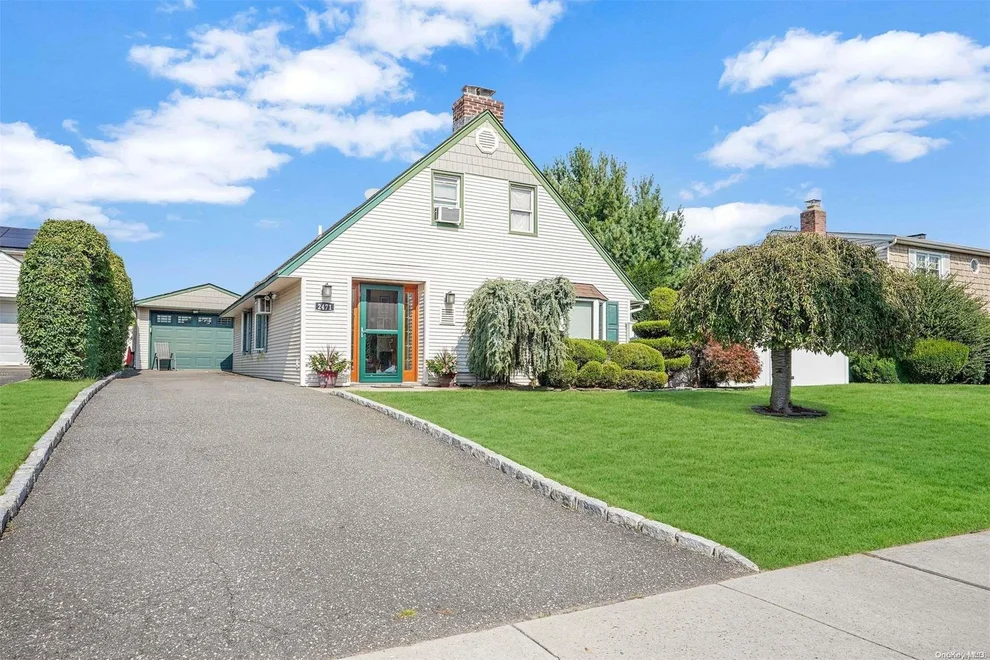 Unit for sale at 2471 Marshall Drive, Hempstead, NY 11554