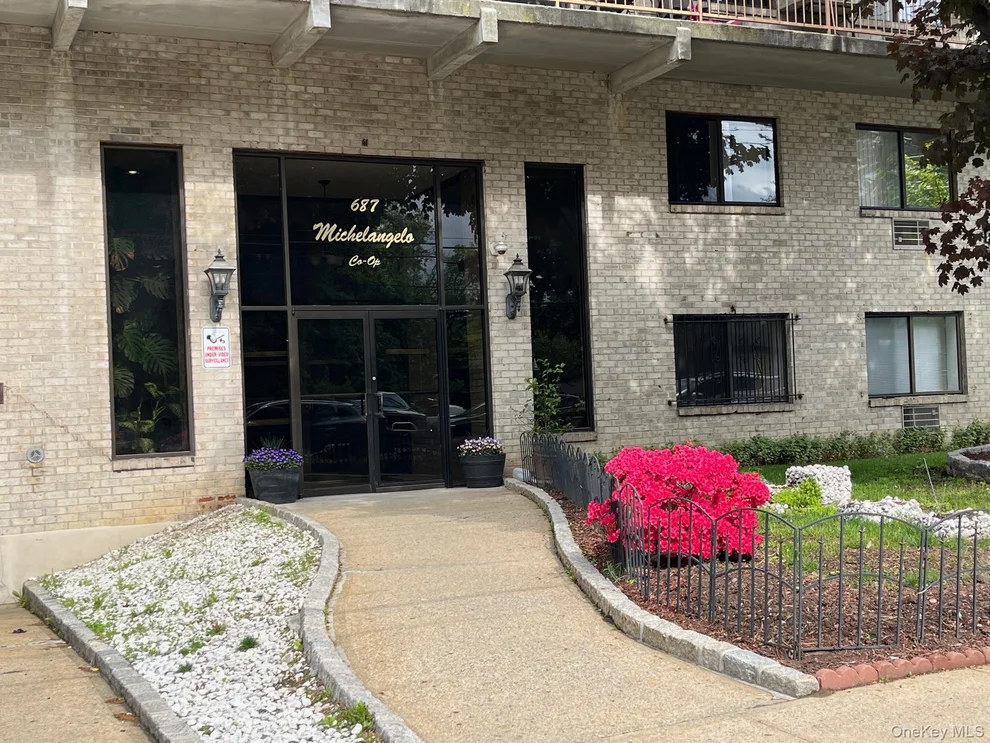 Unit for sale at 687 Bronx River Road Road, Yonkers, NY 10704