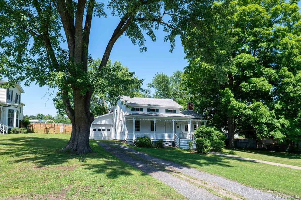Unit for sale at 1402 Albany Avenue, Kinderhook, NY 12184