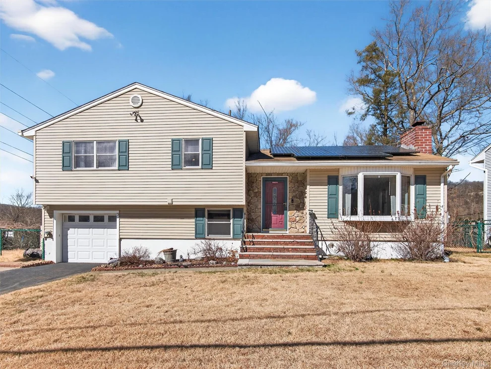 Unit for sale at 7 Greenway E, Ramapo, NY 10974