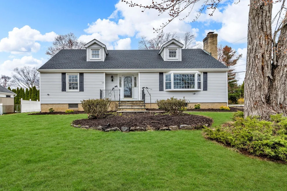Unit for sale at 9 Greene Road, Somers, NY 10598