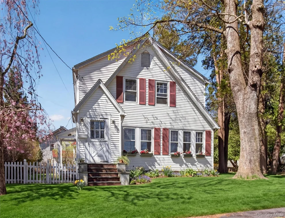 Unit for sale at 108 Summit Avenue, Orangetown, NY 10983