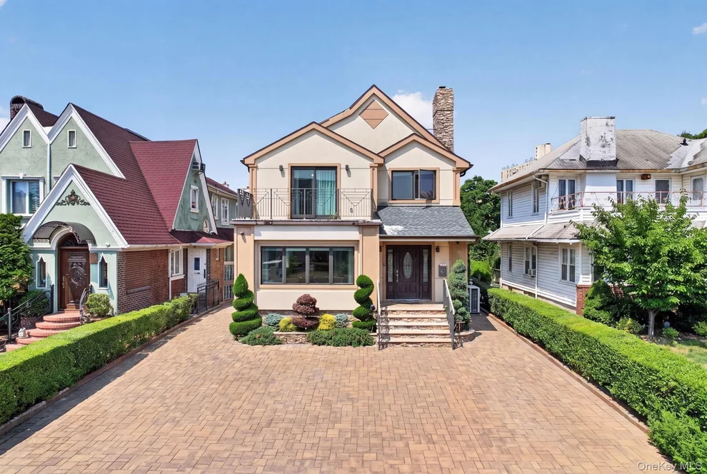 Unit for sale at 262 W End Avenue, New York, NY 11235