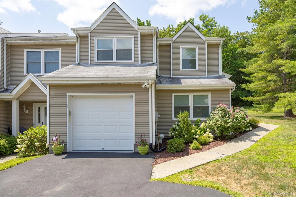 Unit for sale at 3 Deer Crossing Drive, Fishkill, NY 12524