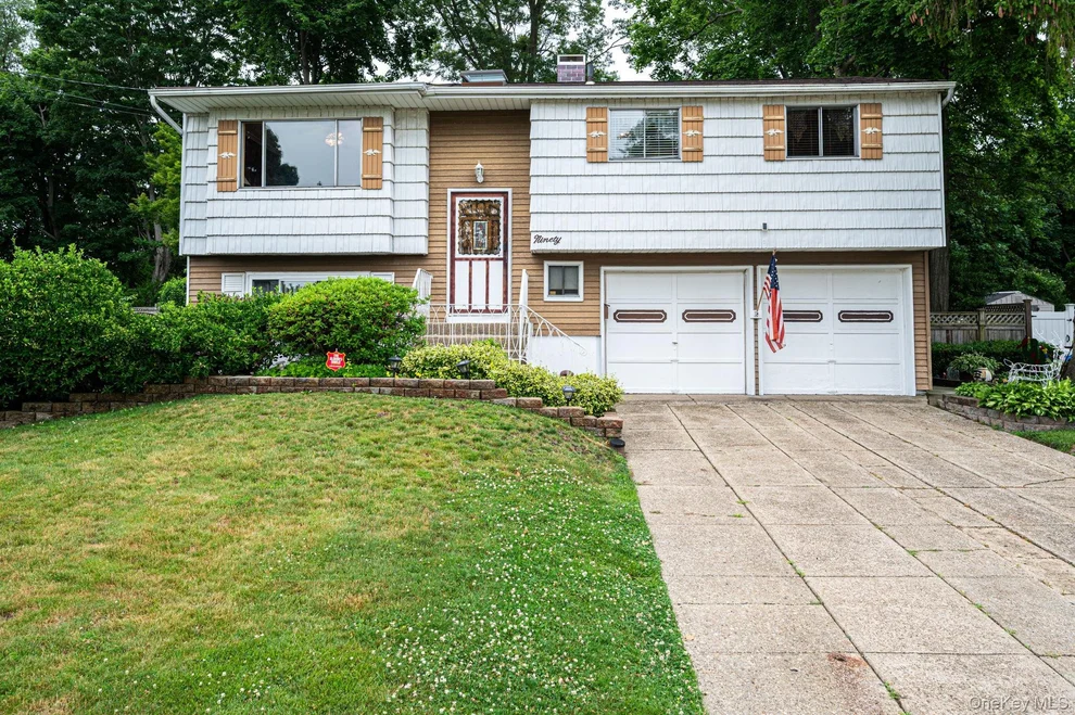 Unit for sale at 90 Rhode Island Avenue, Islip, NY 11706