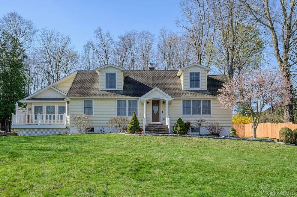 Unit for sale at 12 Leeside Road, Carmel, NY 10512