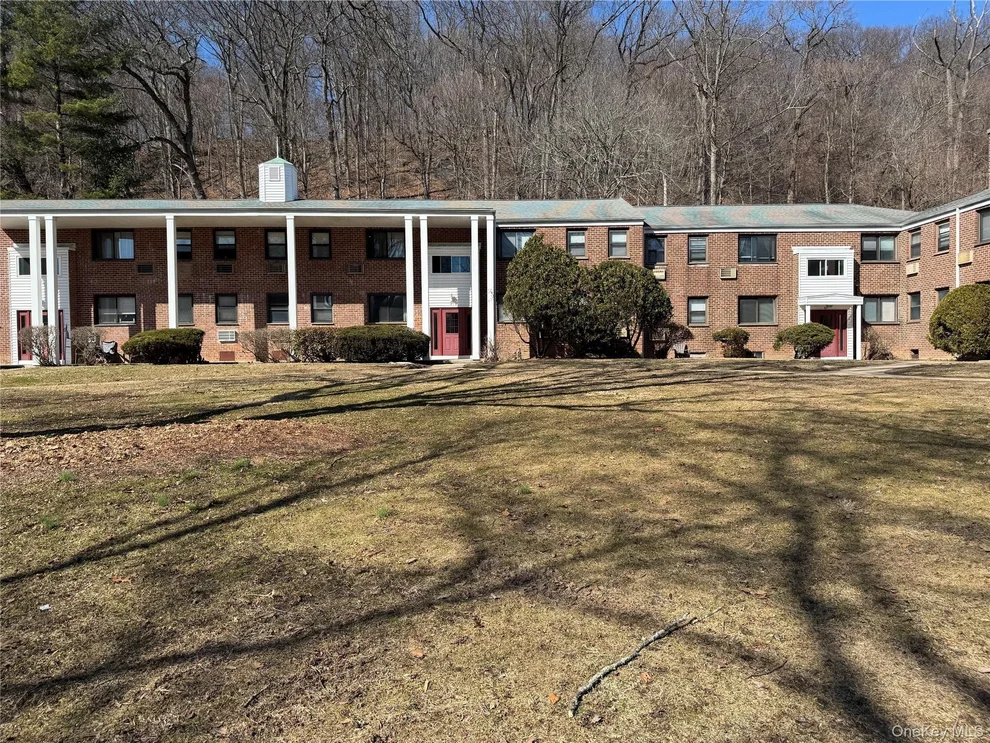 Unit for sale at 25 Lawrence Drive, Greenburgh, NY 10603
