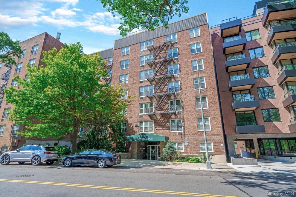 Unit for sale at 44-20 Douglaston Pkwy Douglaston Parkway, New York, NY 11363