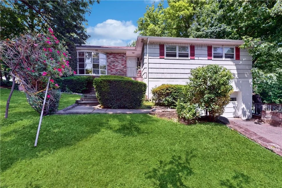 Unit for sale at 14 Greyrock Road N, Rye Town, NY 10573