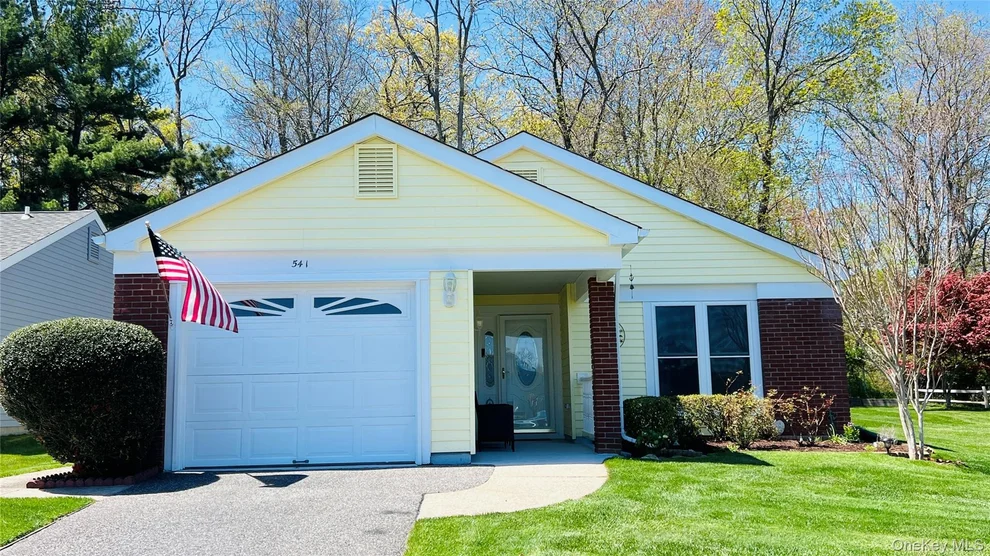 Unit for sale at 541 Stratford Lane, Brookhaven, NY 11961