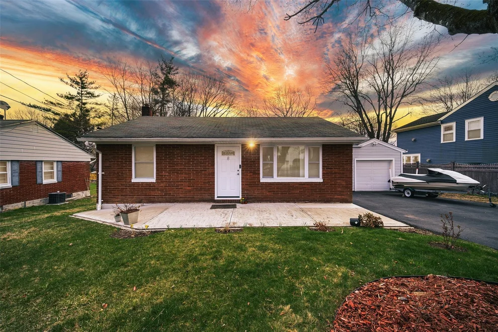 Unit for sale at 8 Ludlow Drive, Poughkeepsie (Town), NY 12603