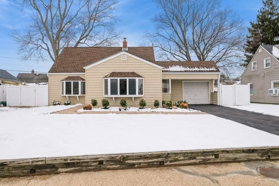 Unit for sale at 43 Water Lane N, Hempstead, NY 11756