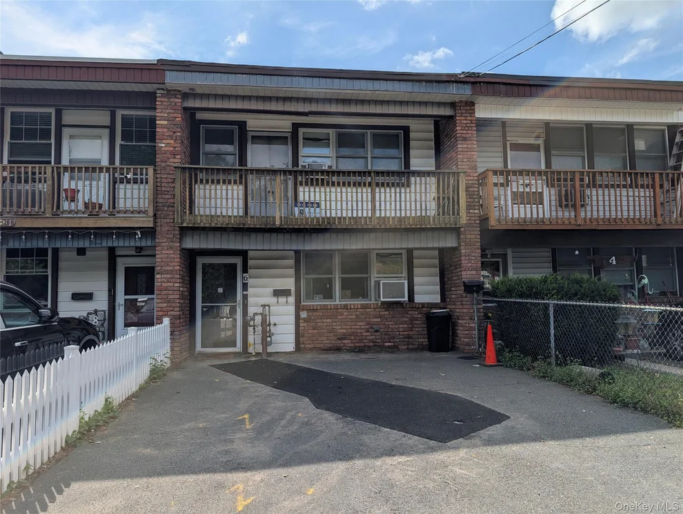 Unit for sale at 6 Ferracane Place, Haverstraw, NY 10927