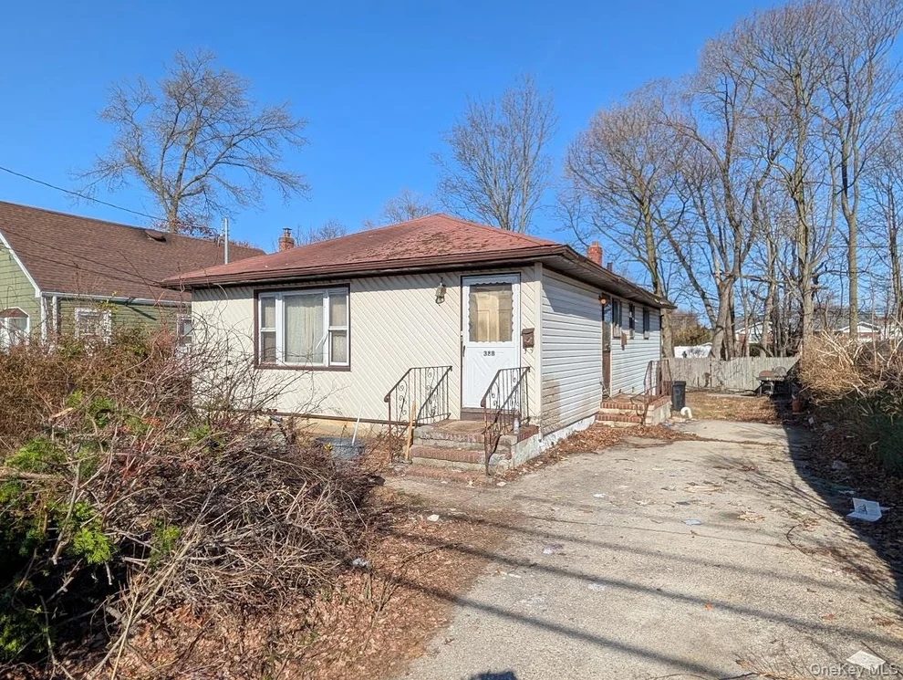 Unit for sale at 388 Vespucci Avenue, Babylon, NY 11726