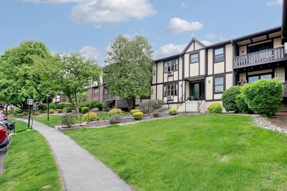 Unit for sale at 945 Sierra Vista Lane, Clarkstown, NY 10989