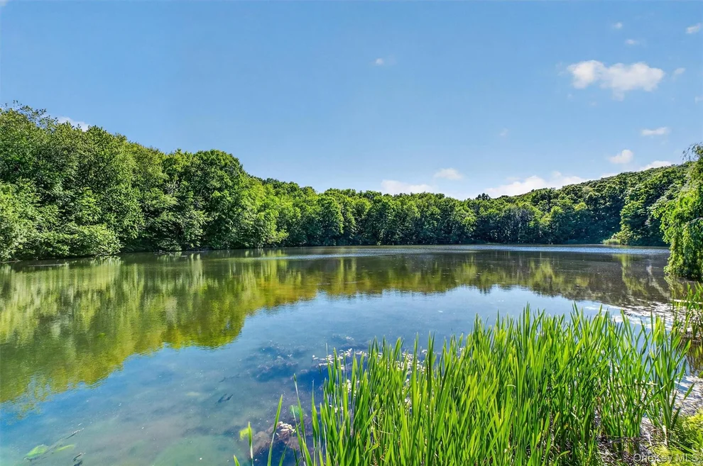 Unit for sale at 29-35 Bowen Court, Kent, NY 10512