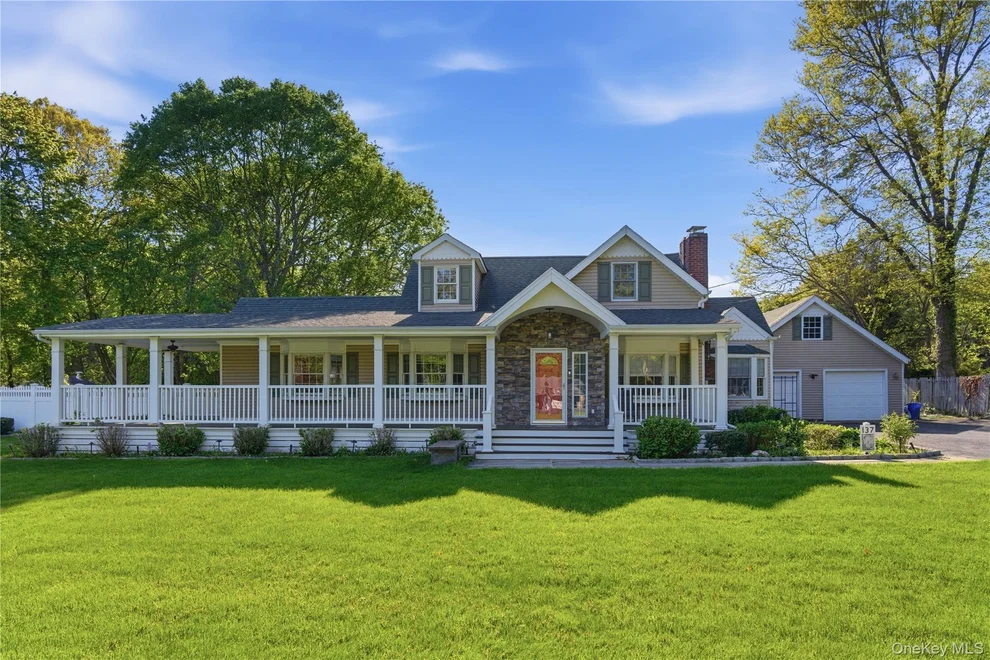 Unit for sale at 137 Wells Road, Huntington, NY 11768