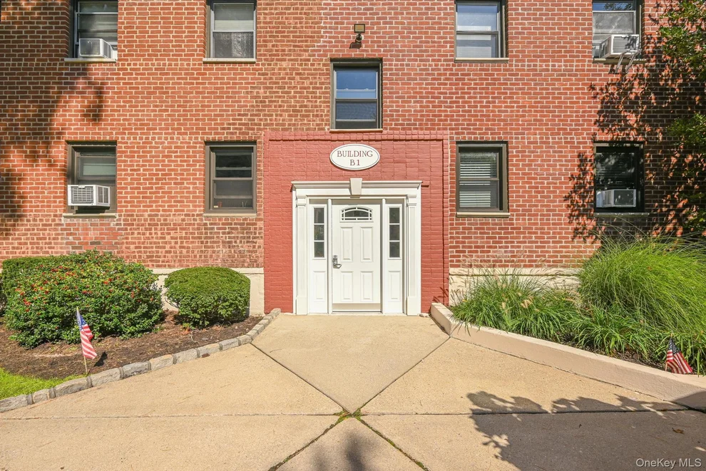 Unit for sale at 5 Adelaide Street, Hempstead, NY 11001