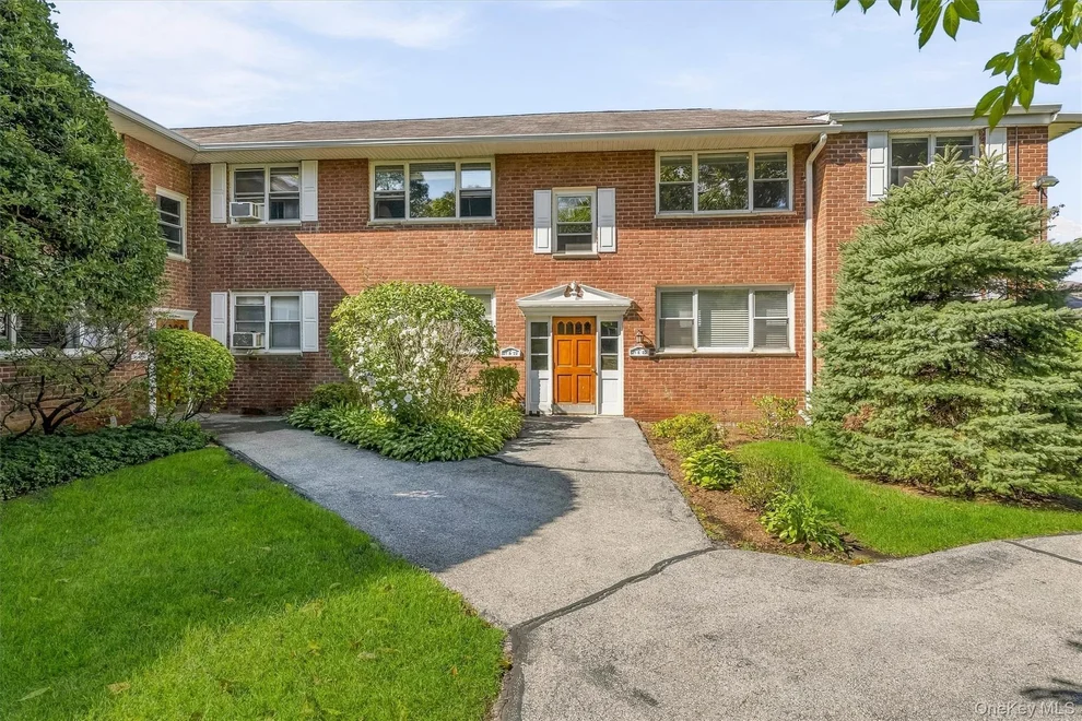 Unit for sale at 121 N Broadway, White Plains, NY 10603
