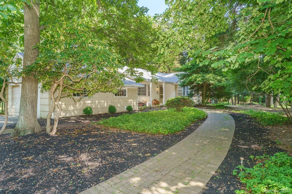 Unit for sale at 16 Landing Meadow Road, Smithtown, NY 11787