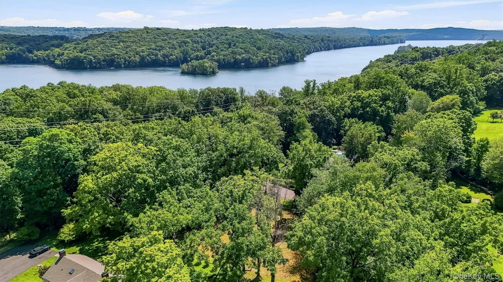 Unit for sale at 4 Davidson Drive, Mount Pleasant, NY 10594