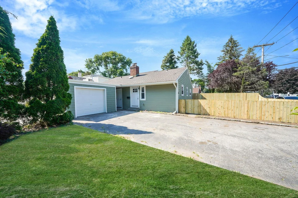 Unit for sale at 2164 Grove Street, Hempstead, NY 11510