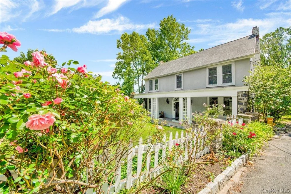 Unit for sale at 6 Sunset Lane, Greenburgh, NY 10530