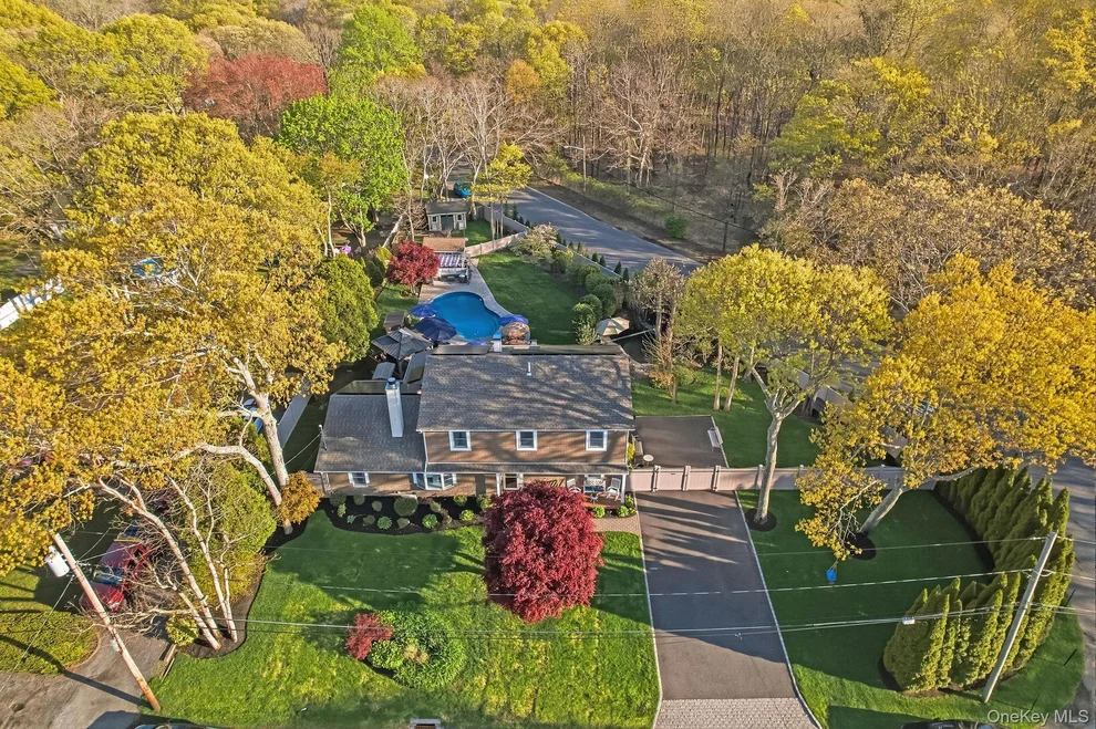 Unit for sale at 2 Pentmoor Drive, Brookhaven, NY 11950