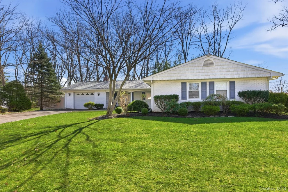 Unit for sale at 11 Shadetree Lane, Brookhaven, NY 11790