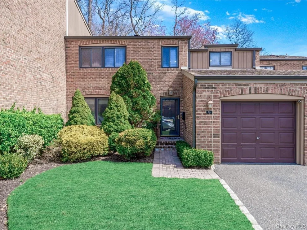 Unit for sale at 70 Windsor Gate Drive, North Hempstead, NY 11040