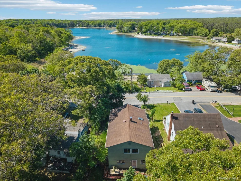 Unit for sale at 244 Lakeside Trail, Brookhaven, NY 11961