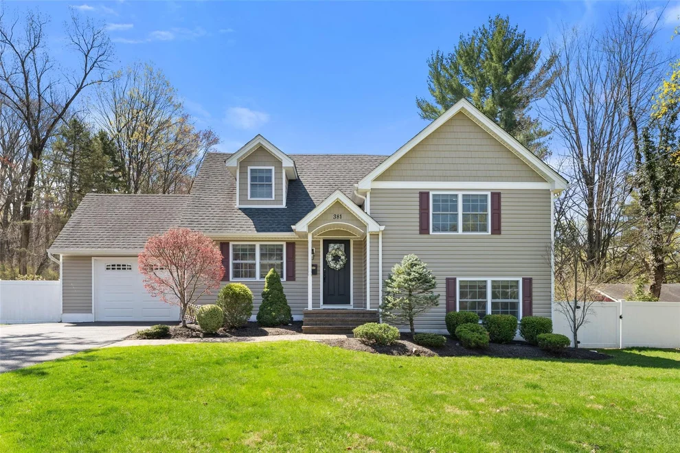 Unit for sale at 381 Blauvelt Road, Orangetown, NY 10913