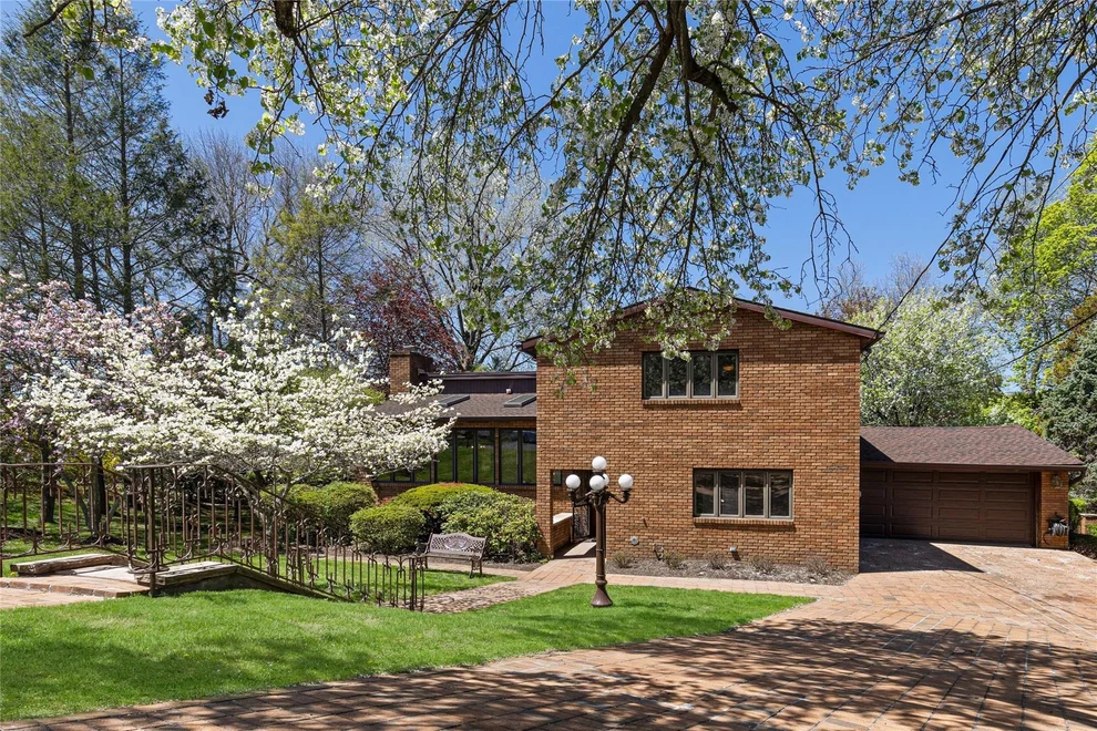 Unit for sale at 17 Lark Avenue, Greenburgh, NY 10607