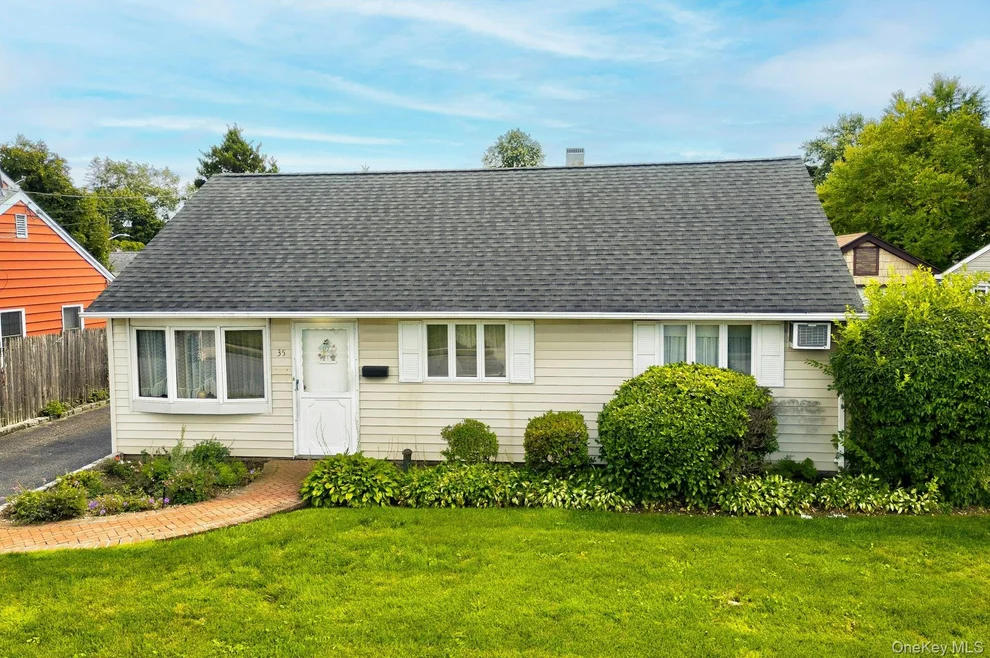 Unit for sale at 35 Vernon Street, Oyster Bay, NY 11803