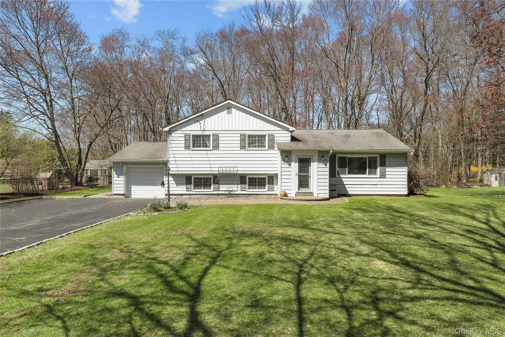 Unit for sale at 2378 Pine Grove Court, Yorktown, NY 10598