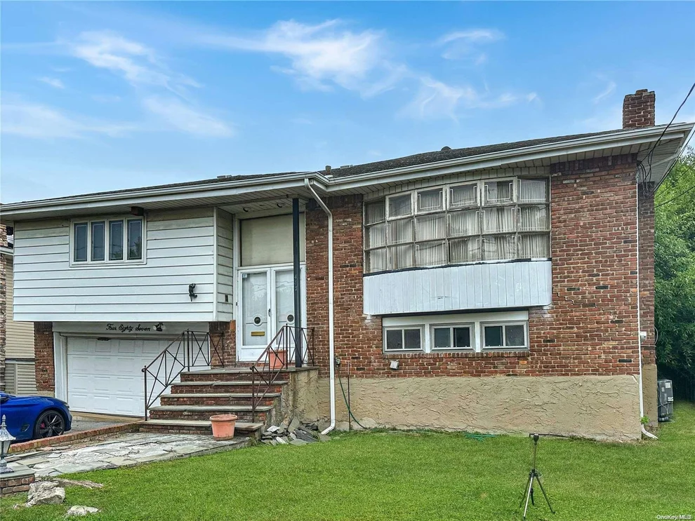 Unit for sale at 487 Links Drive, Hempstead, NY 11572
