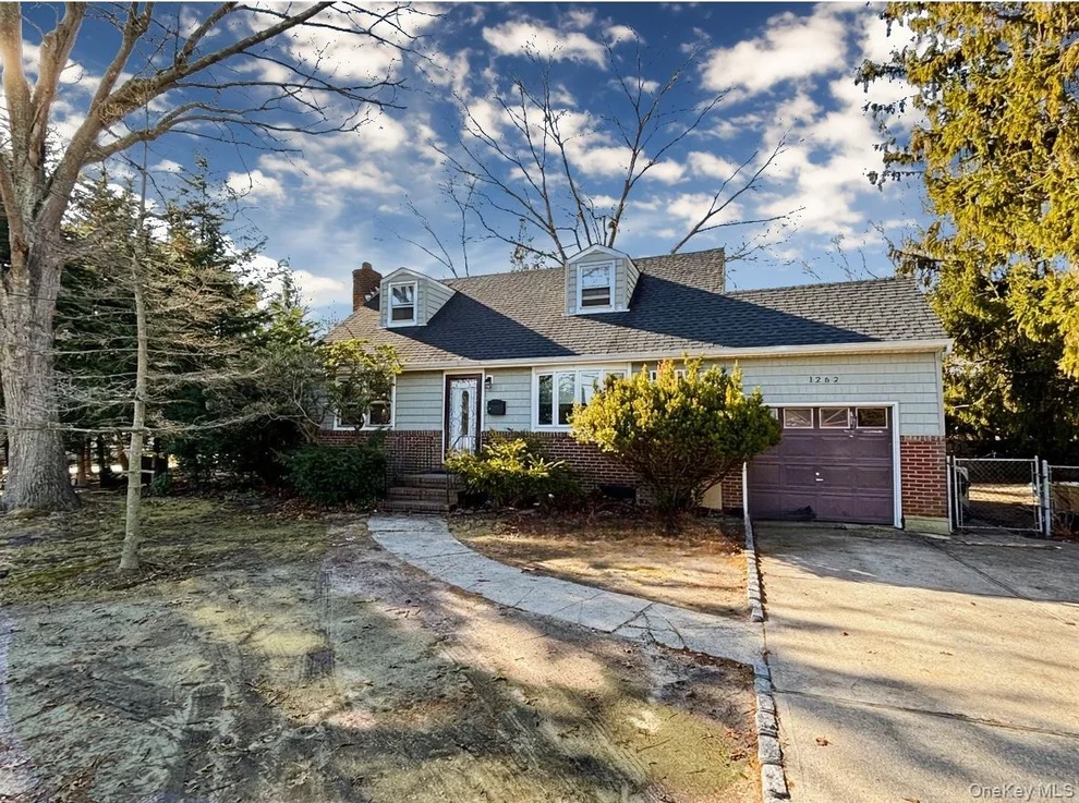 Unit for sale at 1262 Saxon Avenue, Islip, NY 11706