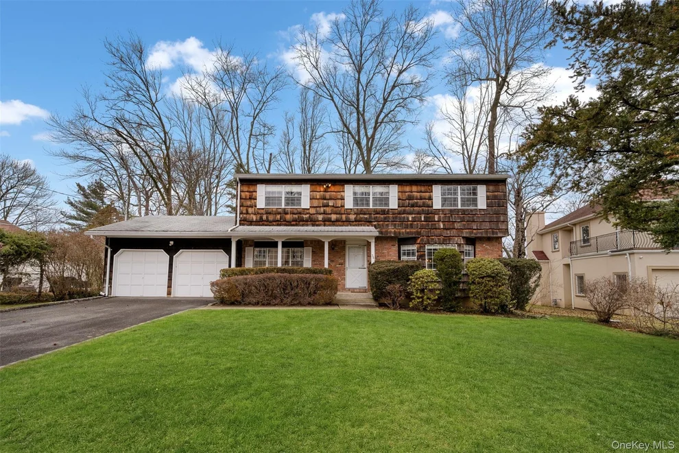 Unit for sale at 36 W Terrace Road, North Hempstead, NY 11021