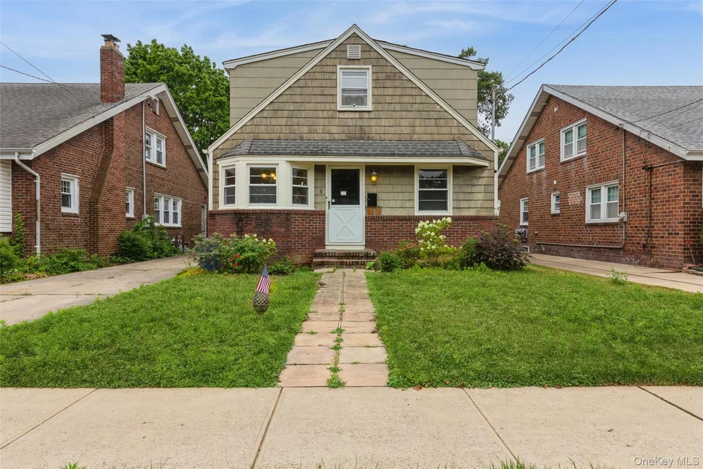 Unit for sale at 5 Cambridge Street, Hempstead, NY 11565