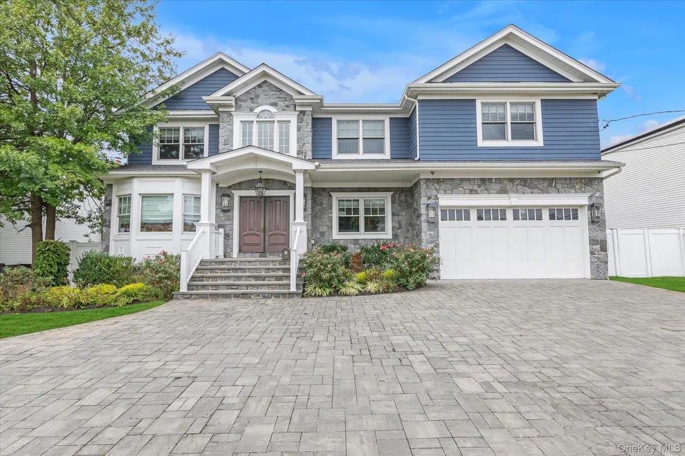 Unit for sale at 100 Lake End Road, Hempstead, NY 11566