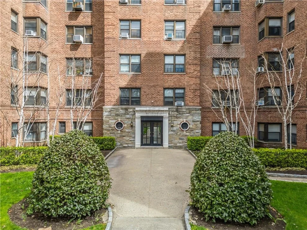 Unit for sale at 485 E Lincoln Avenue, Mount Vernon, NY 10552