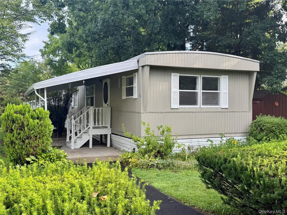Unit for sale at 6 Oahu Lane, Plattekill, NY 12561