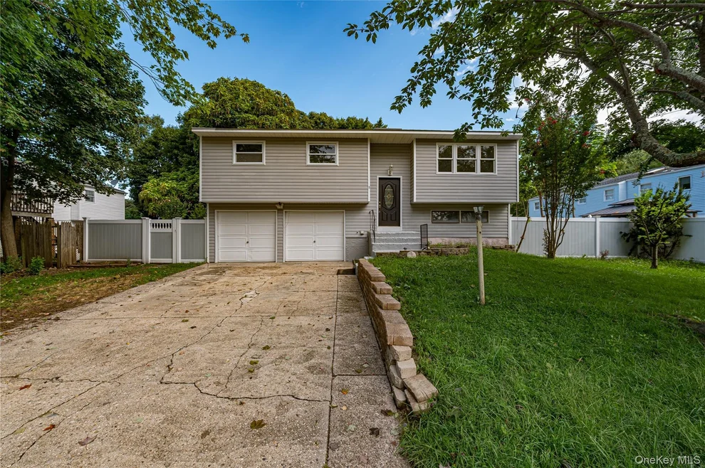 Unit for sale at 5 Durst Drive, Brookhaven, NY 11784