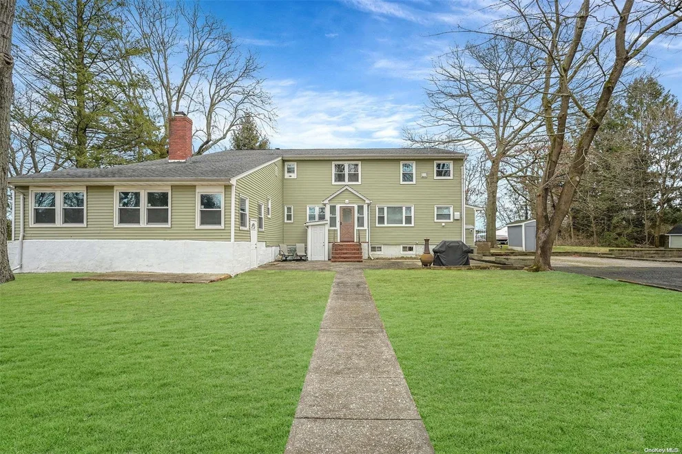 Unit for sale at 3 Hunter Avenue, Brookhaven, NY 11764