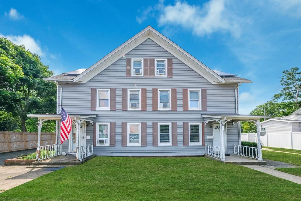 Unit for sale at 46 Lincoln Avenue, Islip, NY 11782