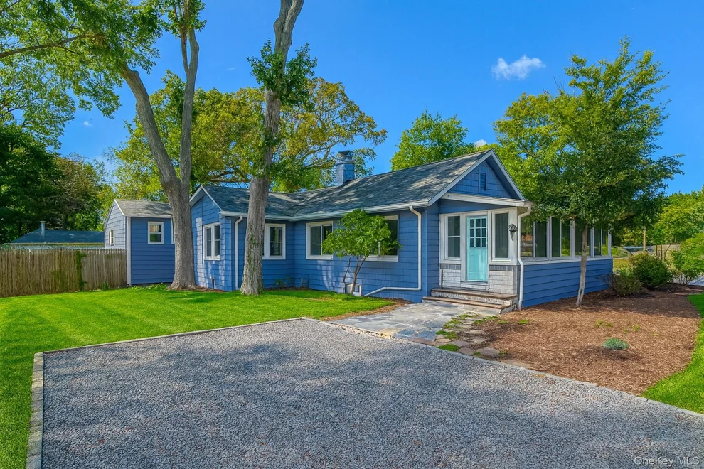 Unit for sale at 561 N Windsor Avenue, Islip, NY 11718