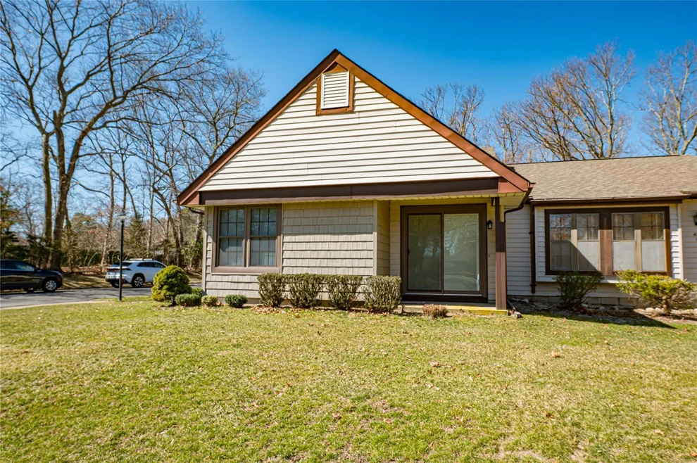 Unit for sale at 425A Bridgewater Drive, Brookhaven, NY 11961
