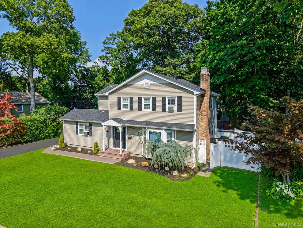Unit for sale at 15 Jamar Lane, Brookhaven, NY 11779